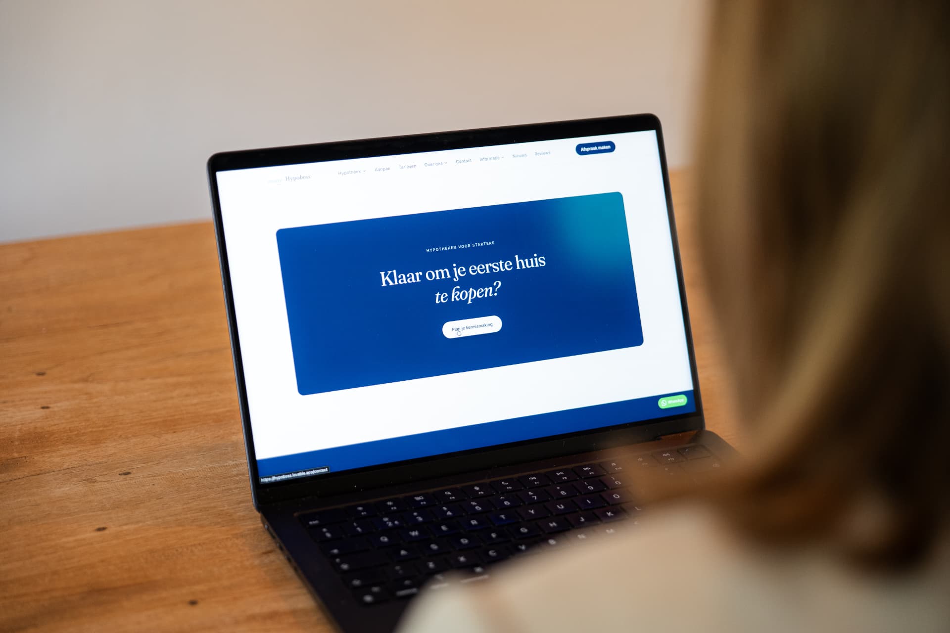 Laptop met de website van HypotheekVakman
